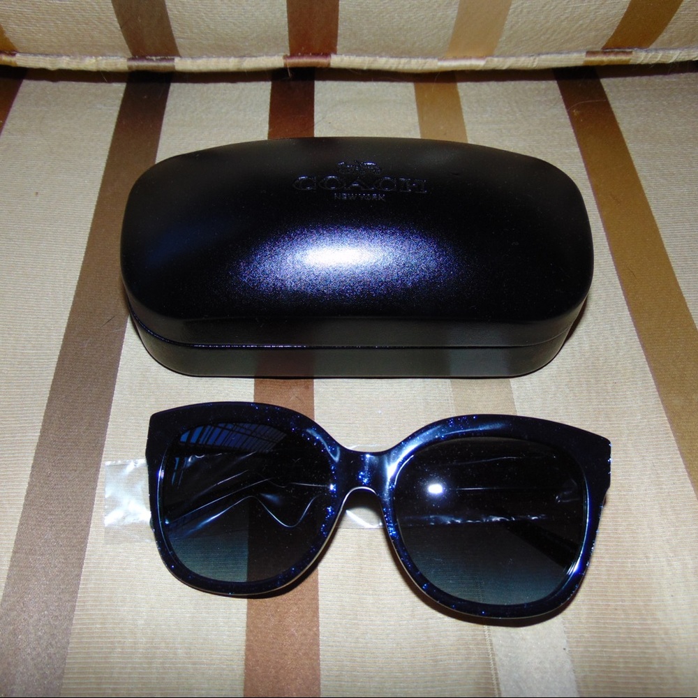 Coach sunglasses - Picture 3 of 3